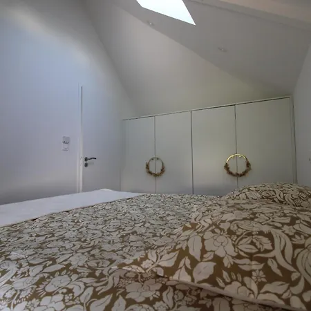 Holiday home Au Petit Jardin D *