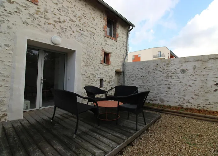 Au Petit Jardin D Σπίτι διακοπών Aizenay